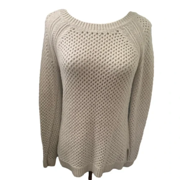 ❄️ Old Navy long sleeve crochet sweater - Picture 1 of 5